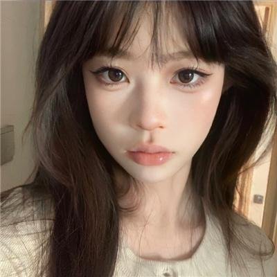 对她说